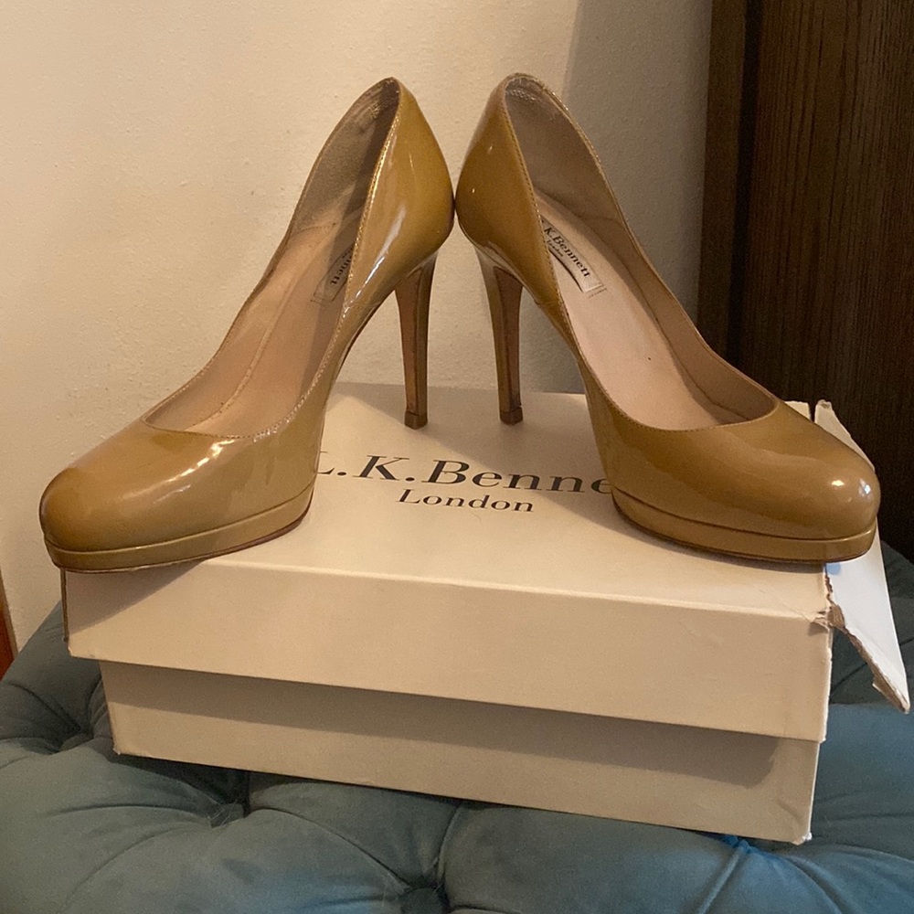 L.K. Bennett Taupe Sledge Pump Size 39